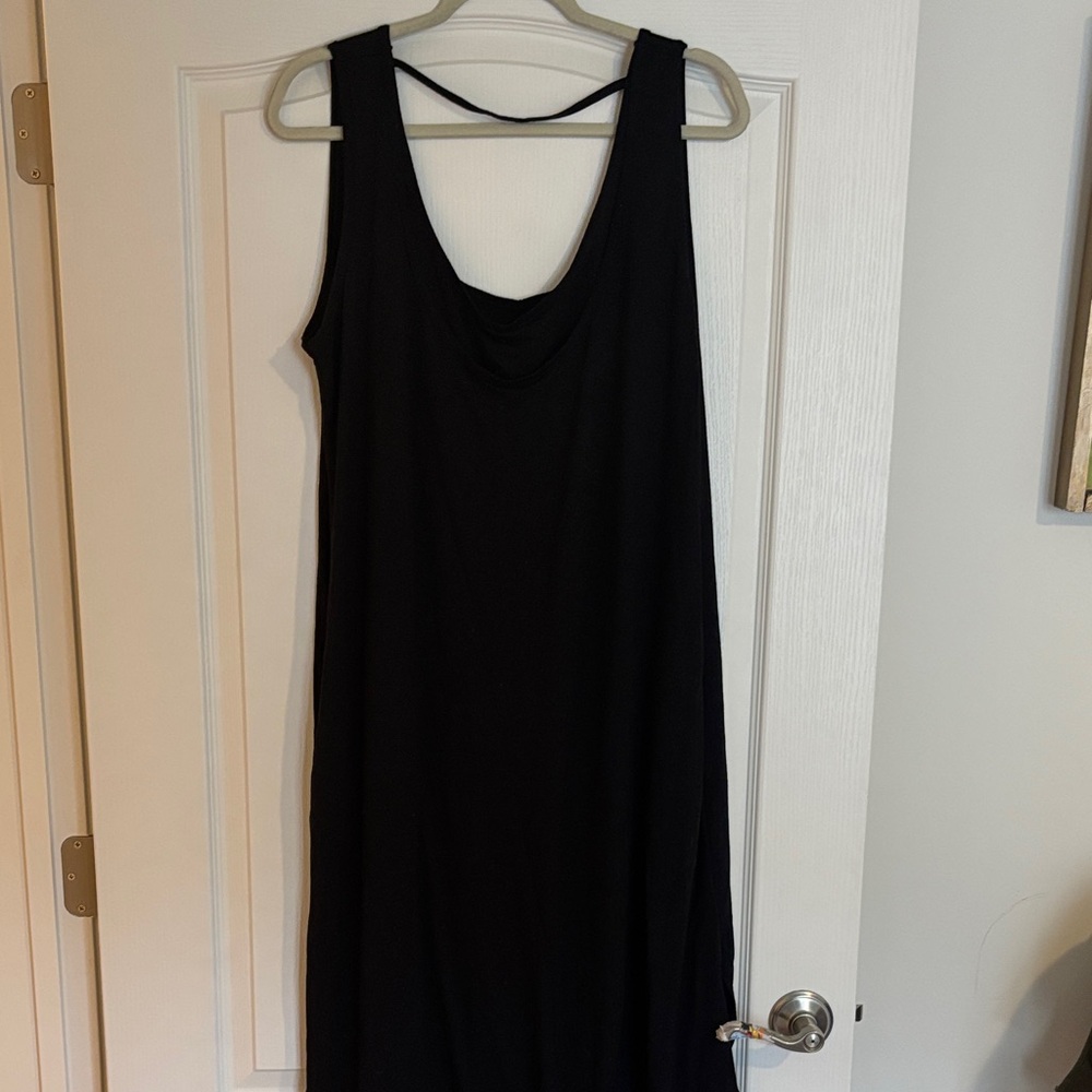 Kindred Bravely Black Sleeveless Midi Dress with Back Strap